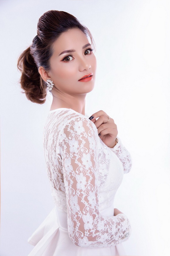 vu-thuy-258-2-ngoisao.vn-w580-h870 4 mỹ phẩm White Detox, Vũ Thúy, Kinh doanh online