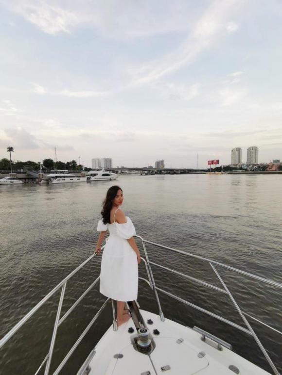 Á hậu kiều khanh,Hoa hậu Thế giới Người Việt 2010,sao việt
