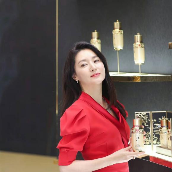 Quên Song Hye Kyo, Kim Tae Hee hay Jeon Ji Hyun đi, đây mới là 'tượng đài nhan sắc' thực sự của Hàn Quốc