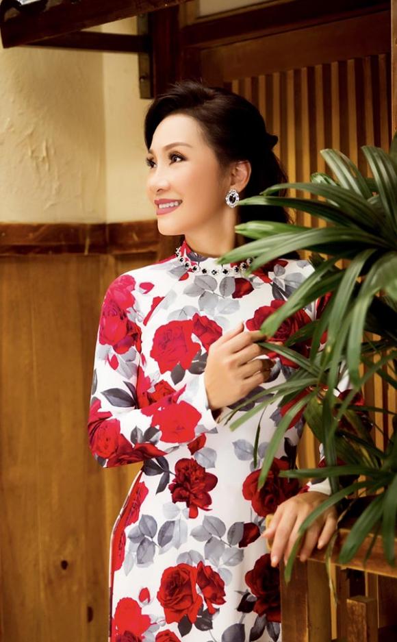  hài Hồng Đào, sao Việt