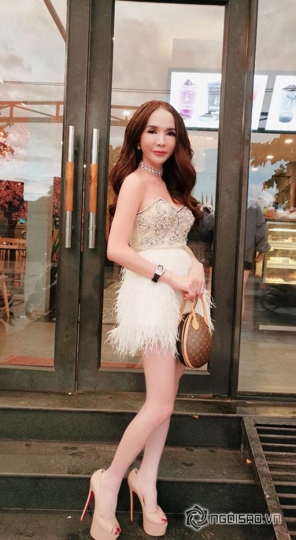 Hot girl trần đoàn,hot girl chuyển giới,trần đoàn làm từ thiện