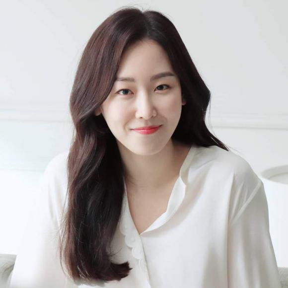 Suzy, sao Hàn, Kim Seonah