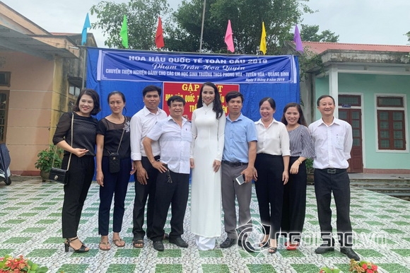 hoa-hau-hoa-quyen-69-2-ngoisao.vn-w580-h386 6 Hoa hậu Phạm Trần Hoa Quyên, Hoa hậu Quốc tế Toàn cầu tại Malaysia, Hoa hậu Quốc tế Hoa Quyên