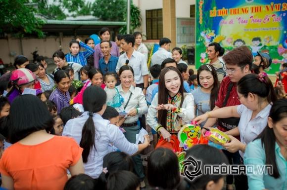 img20190917134145-ngoisao.vn-w2560-h1706 2 Hot girl trần đoàn,hot girl chuyển giới,trần đoàn làm từ thiện