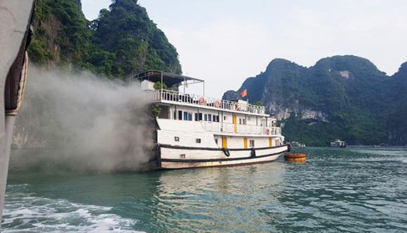 cháy tàu du lịch, Hạ Long, Quảng Ninh, tàu du lịch hạ long
