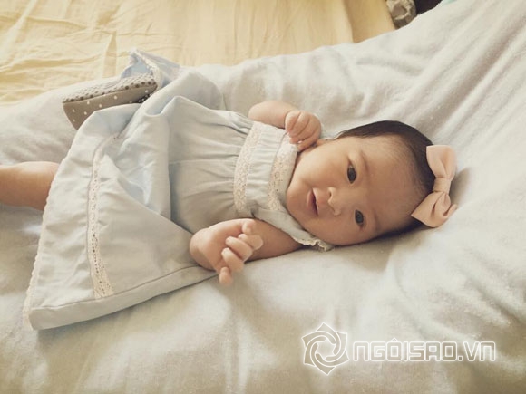 Phan Thị Lý gây sốt khi lần đầu khoe con gái mới sinh 3