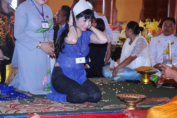 sao Việt, Uyên Thảo, diễn viên Uyên Thảo, Uyên Thảo đẳng cấp, Uyên Thảo dự sự kiện cùng Hoàng Gia Campuchia