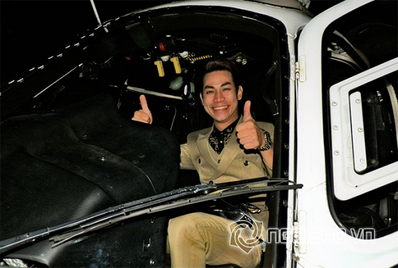 Ca sĩ Tokyo Vũ, Tokyo Vũ dạo quanh Nhật Bản bằng trực thăng, sao Việt