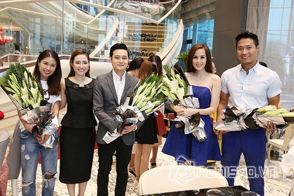Á hậu Tố Uyên, DJ Eva, Tố Uyên, Tố Uyên khoe dáng trẻ trung, Hotgirl Ngọc Anh
