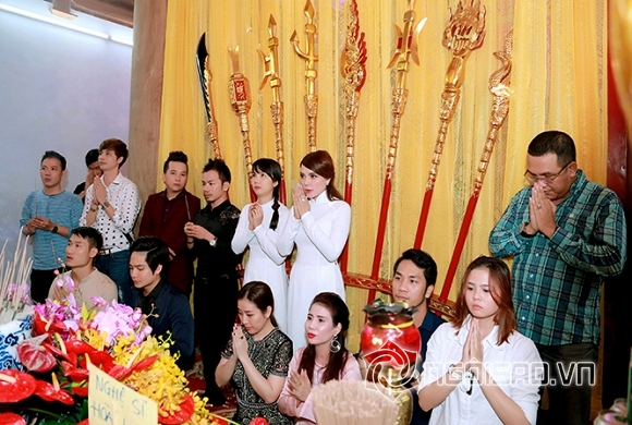 Á hậu Thanh Hải, Doanh nhân Trần Thị Thanh Hải, Trần Thị Thanh Hải, Á hậu Thanh Hải cúng tổ nghề, Sao Việt