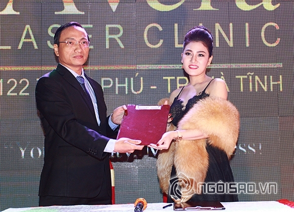 MC Quỳnh Chi bất ngờ đến dự khai trương Thẩm mỹ viện Avera đẳng cấp bậc nhất  Hà Tĩnh 0