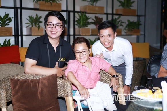 Nguyễn Thu Trang, ca sĩ Thu Trang, Doanh nhân Thu Trang, Thu Trang mừng sinh nhật tuổi 40, Ca sĩ Thu Trang ủng hộ từ thiện