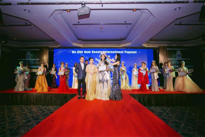 Vietnam International Beauty Pageant,cuộc thi Hoa hậu - Nam vương