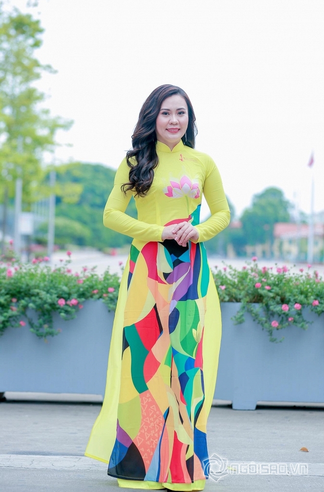 Diễn viên phan kim oanh,doanh nhân phan kim oanh,phan kim oanh gợi cảm