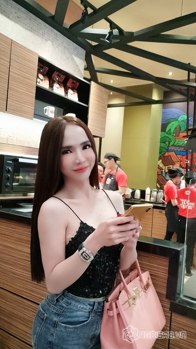 Hot girl trần đoàn,hot girl chuyển giới,trần đoàn làm từ thiện